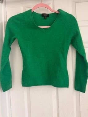 Cashmere sweater